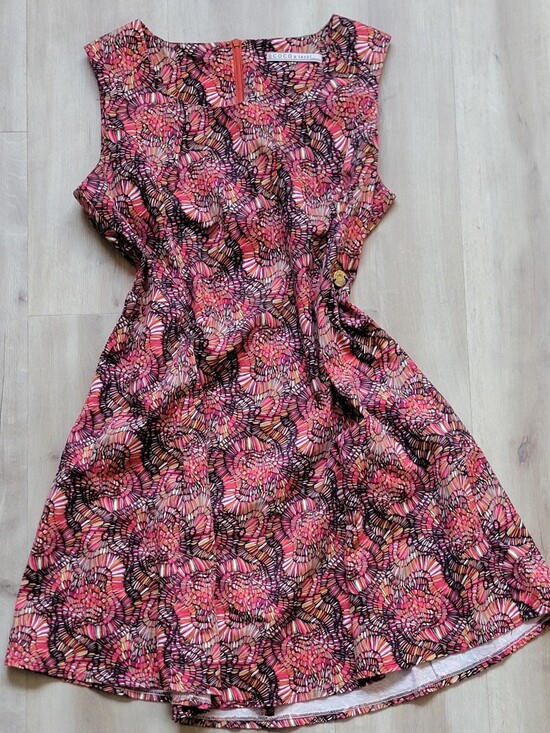 Coco + Carmen Dresses & Skirts - Coco & Tashi Cotton Stretch A-Line Geometric Dress XL